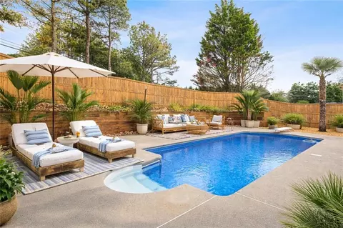 1564 Ember Oaks Cir, Powder Springs, GA 30127