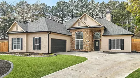1564 Ember Oaks Cir, Powder Springs, GA 30127