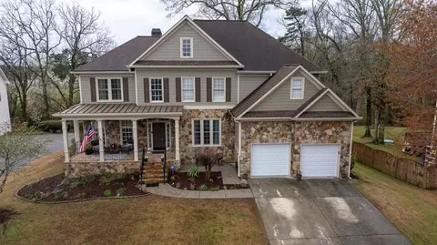 2895 Ivy Brook Ln, Buford, GA 30519