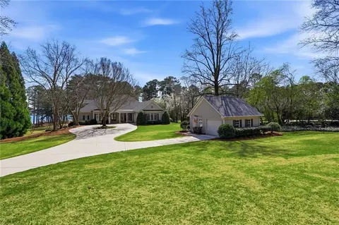 3450 Strawberry Ln, Cumming, GA 30041