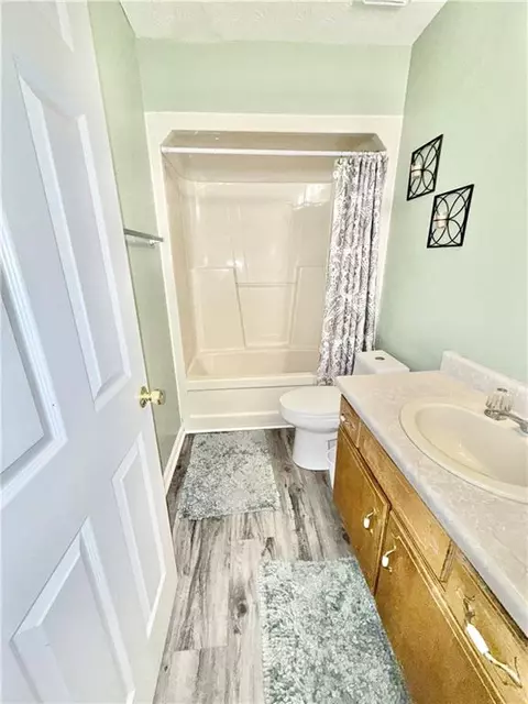 Bath - 3712 Skyline Pl, Rex, GA 30273 photo 1 of 10