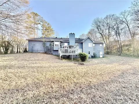 Exterior - 3712 Skyline Pl, Rex, GA 30273 photo 6 of 7