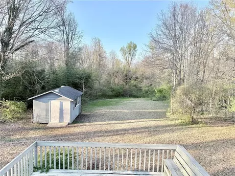Exterior - 3712 Skyline Pl, Rex, GA 30273 photo 2 of 7
