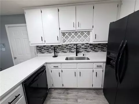 Kitchen - 3712 Skyline Pl, Rex, GA 30273 photo 3 of 6