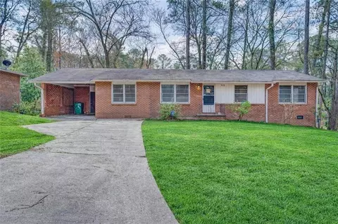 3272 Kingston Rd NW, Atlanta, GA 30318