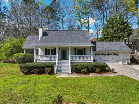 141 Lake Somerset Crst NW, Marietta, GA 30064