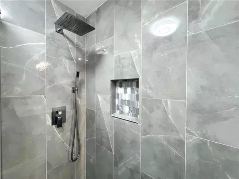Bath - 3875 Stonebriar Ct, Duluth, GA 30097 photo 12 of 12