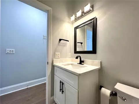 Bath - 3875 Stonebriar Ct, Duluth, GA 30097 photo 2 of 12