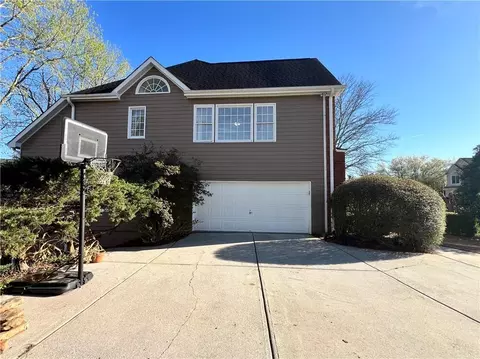 Exterior - 3875 Stonebriar Ct, Duluth, GA 30097 photo 5 of 11