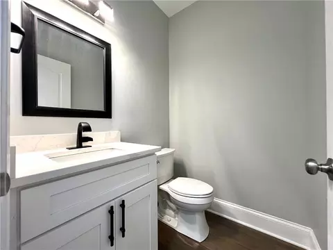 Bath - 3875 Stonebriar Ct, Duluth, GA 30097 photo 1 of 12