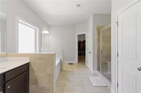 Entry Way - 604 Augusta Dr, Fairburn, GA 30213 photo 11 of 21