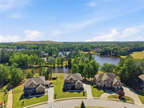 View/Area - 604 Augusta Dr, Fairburn, GA 30213 photo 2 of 8