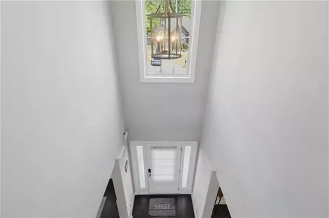 Entry Way - 604 Augusta Dr, Fairburn, GA 30213 photo 16 of 21