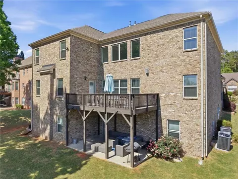 Exterior - 604 Augusta Dr, Fairburn, GA 30213 photo 7 of 9
