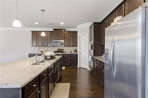 Kitchen - 604 Augusta Dr, Fairburn, GA 30213 photo 3 of 4