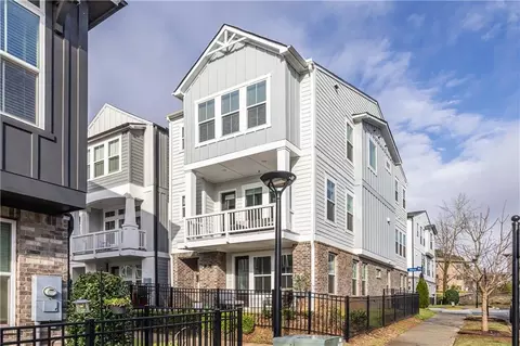 102 Wilburn Ln, Decatur, GA 30030