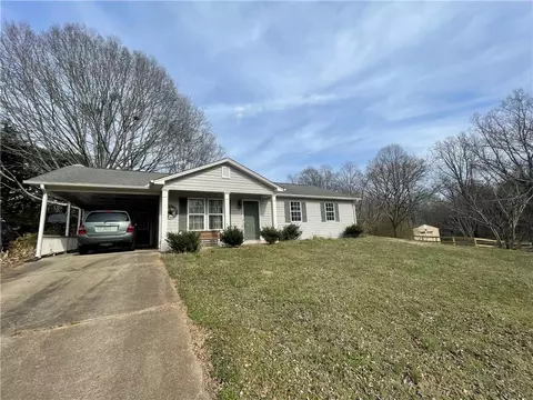 5804 Fieldstone Ct, Clermont, GA 30527