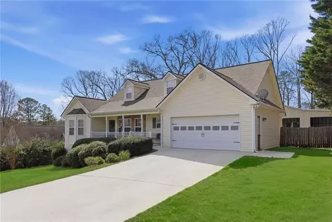 216 Forest Cove Ct, Dawsonville, GA 30534