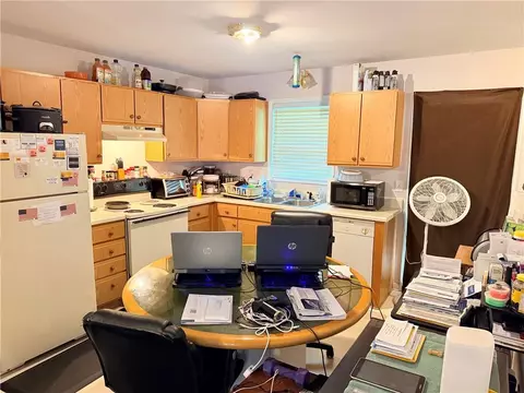 145 E Killian St, Canton, GA 30114 photo 9