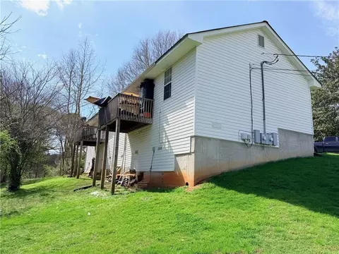145 E Killian St, Canton, GA 30114 photo 3