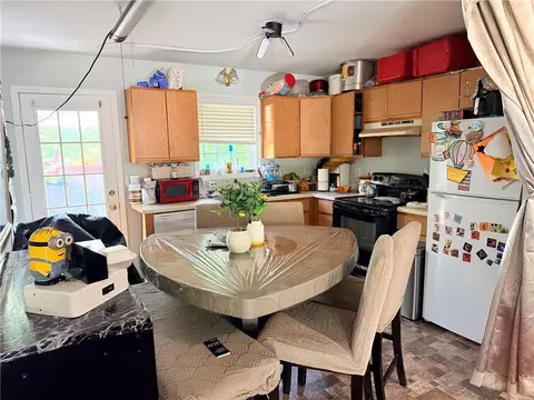 145 E Killian St, Canton, GA 30114 photo 11