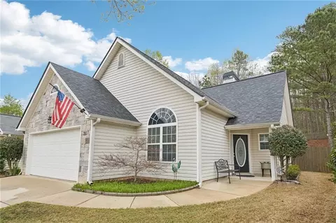 35 Belltree Cir, Newnan, GA 30265