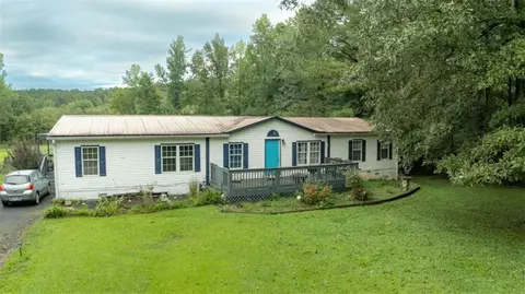 1170 River Woods Dr, Madison, GA 30650