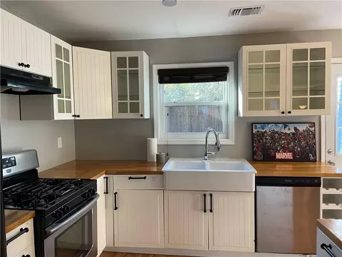 3539 Kennesaw Station Dr NW, Kennesaw, GA 30144