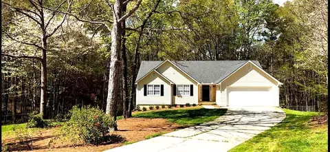 3502 Greystone Dr, Loganville, GA 30052
