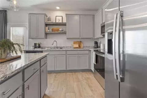 Kitchen - 211 Ivey Ter, Temple, GA 30179 photo 1 of 3
