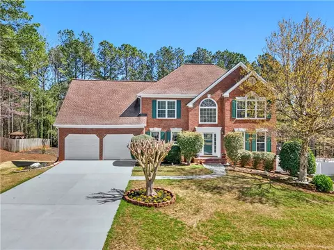 450 Shay Lind Ct SW, Lilburn, GA 30047