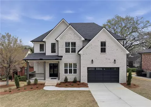 318 Vinings Walk NW, Gainesville, GA 30501