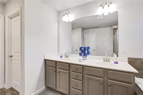 Bath - 3434 Senna Rd, Duluth, GA 30096 photo 5 of 6