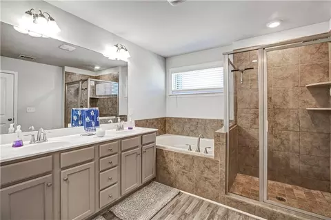 Bath - 3434 Senna Rd, Duluth, GA 30096 photo 3 of 6