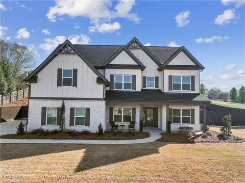 787 Reece Dr, Hoschton, GA 30548