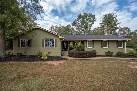 1091 Barber Creek Dr, Watkinsville, GA 30677