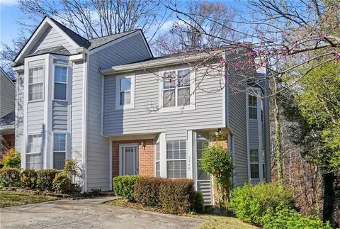 5200 Laurel Bridge Dr SE, Smyrna, GA 30082