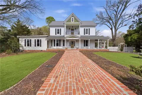 108 King St, Adairsville, GA 30103