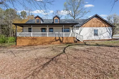 101 Doe Ln SE, Calhoun, GA 30701