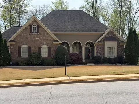 2116 Abbott Dr, Buford, GA 30519