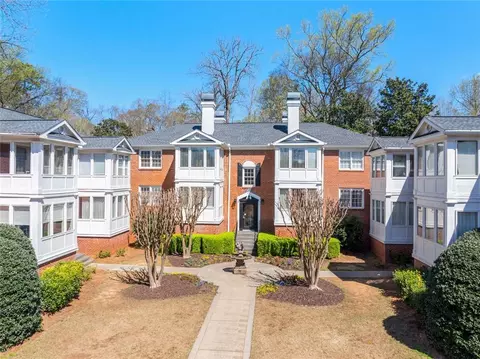 115 Peachtree Memorial Dr NW #C3, Atlanta, GA 30309