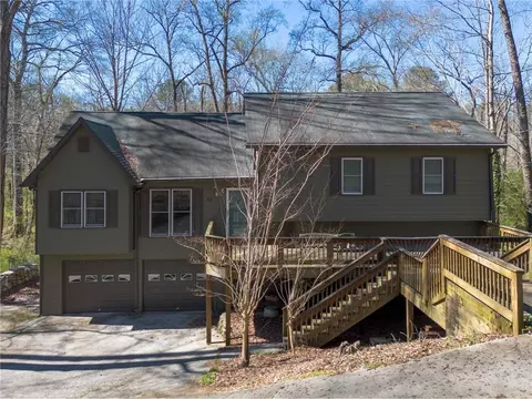 88 Geraldine Dr SE, Smyrna, GA 30082
