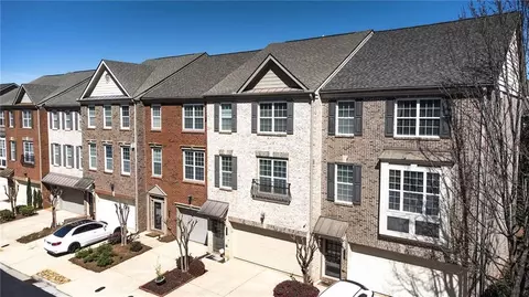 5727 Pine Oak Dr, Peachtree Corners, GA 30092