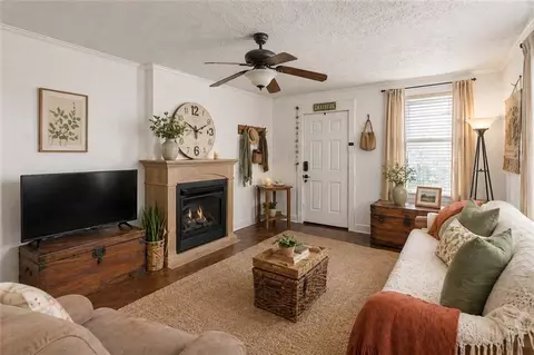 Living - 45 3rd Shannon St, Rome, GA 30161 photo 2 of 2