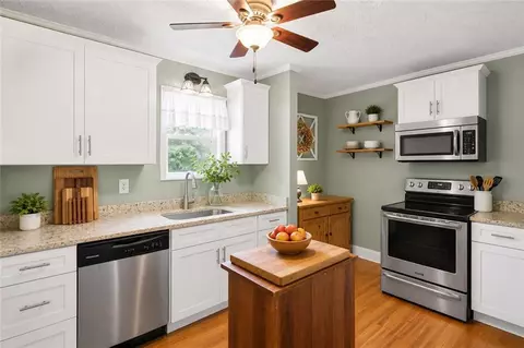 Kitchen - 45 3rd Shannon St, Rome, GA 30161 photo 1 of 2
