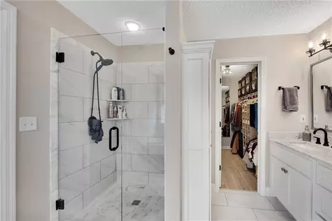 Bath - 3800 Ruby Falls Dr, Duluth, GA 30097 photo 3 of 4