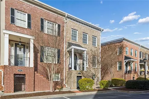 941 Persimmon Pt, Atlanta, GA 30328