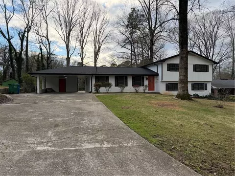 501 Little John Dr NW, Lilburn, GA 30047