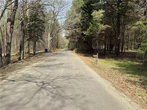 265 W Union Grove Cir, Auburn, GA 30011