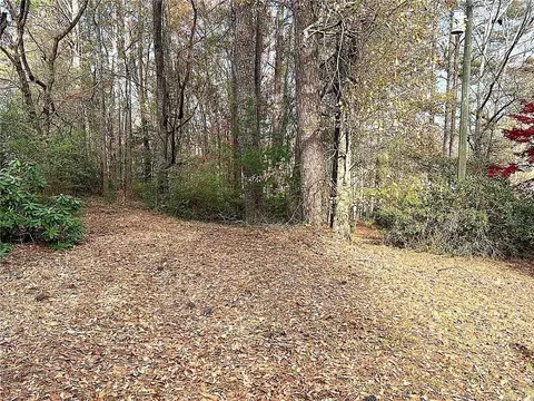 667 B Avery Rd, Canton, GA 30115